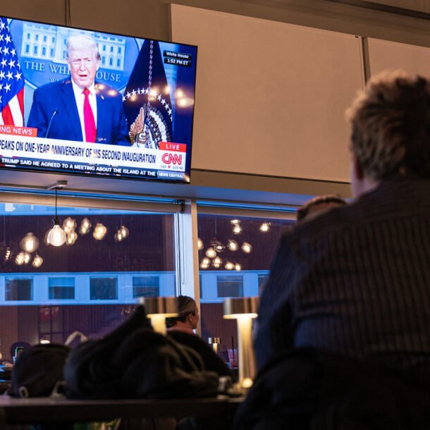 nguoi-greenland-hoai-nghi-giai-phap-cua-ong-trump-ve-hon-dao