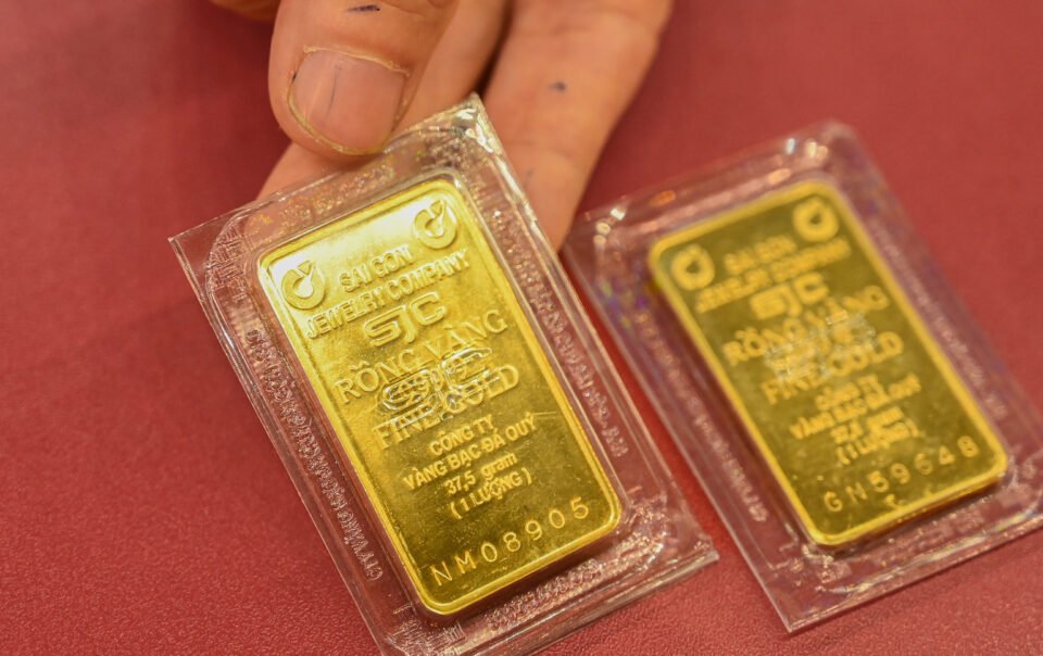 gia-vang-hom-nay-23/1/2026:-sjc-tang-chong-mat-4-trieu-dong/luong