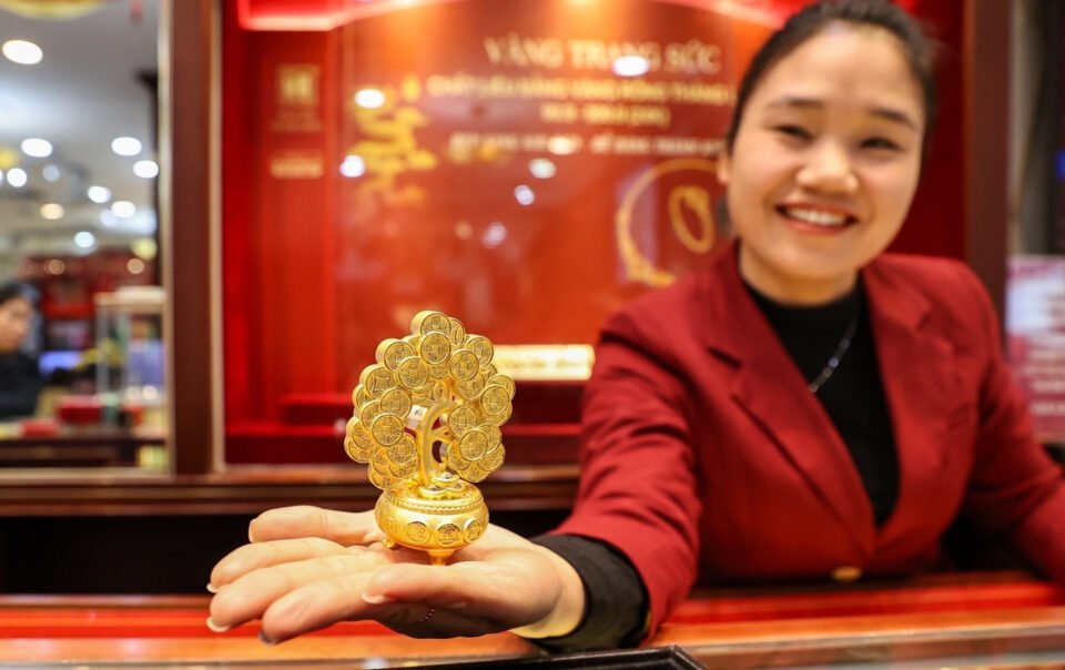 gia-vang-hom-nay-25/1/2026-nong-'bong-tay',-canh-bao-dieu-chua-tung-co
