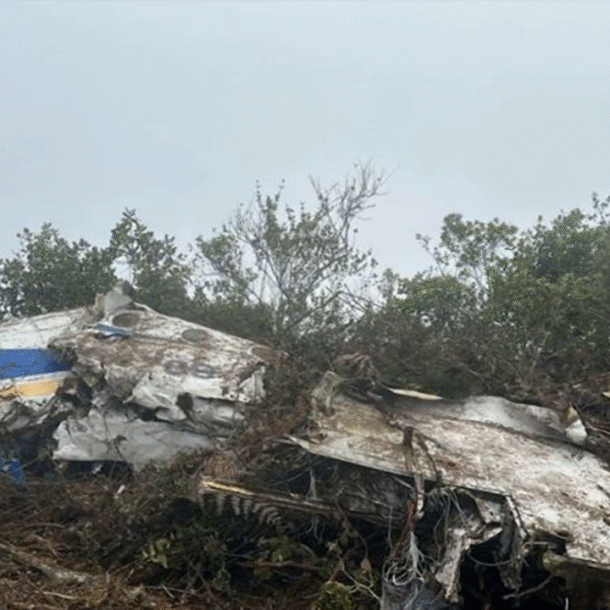 roi-may-bay-cho-nghi-si-o-colombia,-15-nguoi-chet