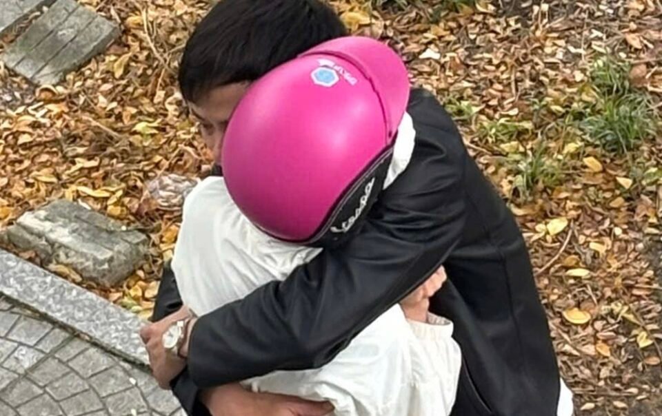 nu-sinh-vien-sap-bay-‘bat-coc-online’-voi-hoc-bong-du-hoc-uc