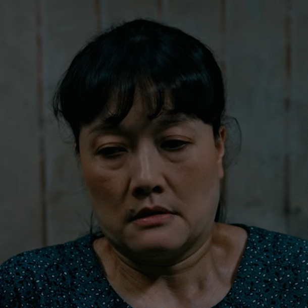 nghe-si-van-dung-bat-ngo-tai-xuat,-kha-nhu-gay-am-anh-trong-phim-kinh-di