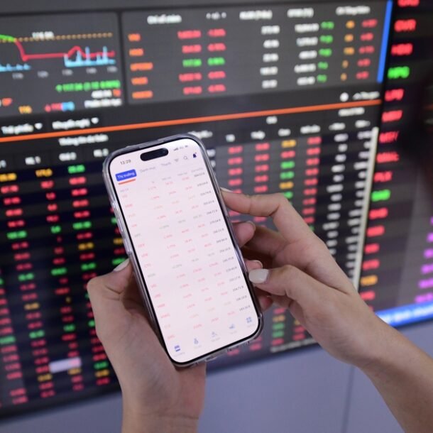 chung-khoan-30-1:-than-trong-sau-phien-phuc-hoi-co-do-lan-toa-chua-lon