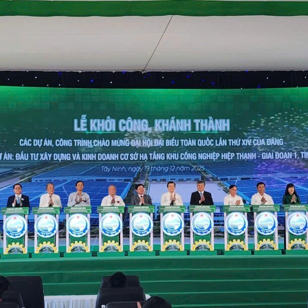 day-manh-dau-tu-khu-cong-nghiep-xanh-va-dien-sach