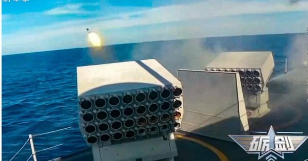 t&agrave;u-chien-trung-quoc-canh-b&aacute;o-m&aacute;y-bay-nuoc-ngo&agrave;i-gan-d&agrave;i-loan-bang-t&ecirc;n-lua?