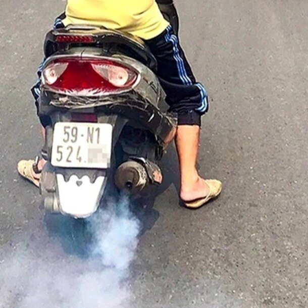 chuan-bi-kiem-tra-khi-thai-xe-may:-dung-doi-‘xe-cung’-xa-khoi-moi-lo