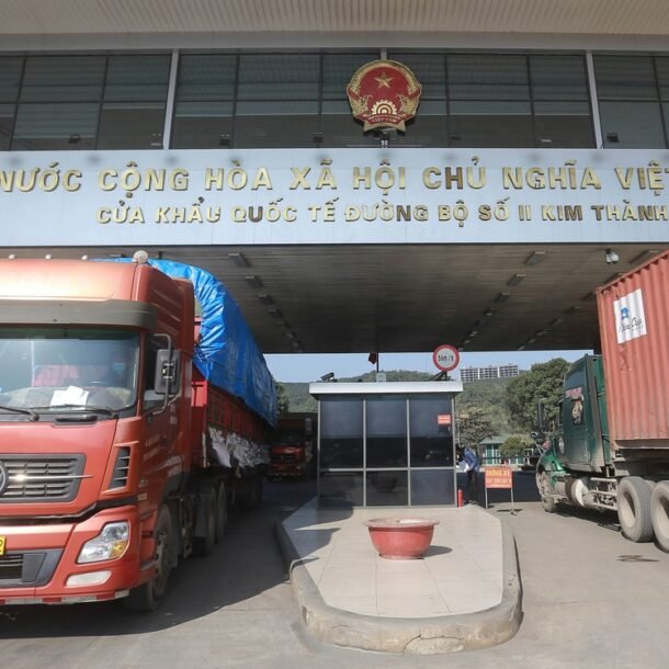 thu-tuong:-khong-de-ach-tac-hang-thuc-pham,-thiet-lap-duong-day-nong-24/7