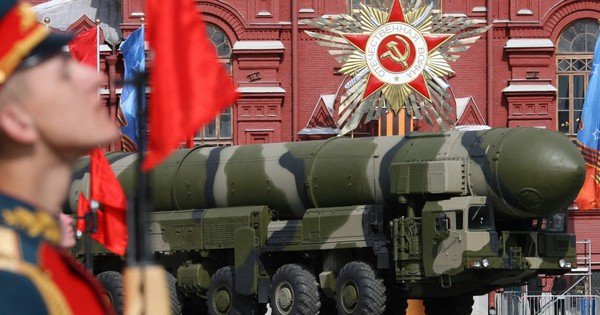 nga-tuy&ecirc;n-bo-'kh&ocirc;ng-c&ograve;n-bi-r&agrave;ng-buoc'-boi-c&aacute;c-gioi-han-vu-kh&iacute;-hat-nh&acirc;n