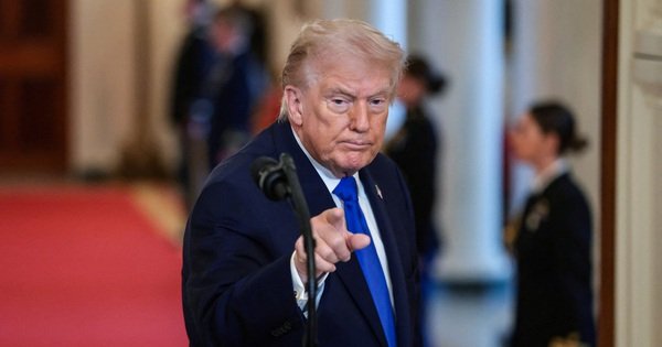 my-giam-nh&acirc;n-vi&ecirc;n-o-li-bang,-&ocirc;ng-trump-de-doa-'ng&agrave;y-rat-toi-te'-cua-iran