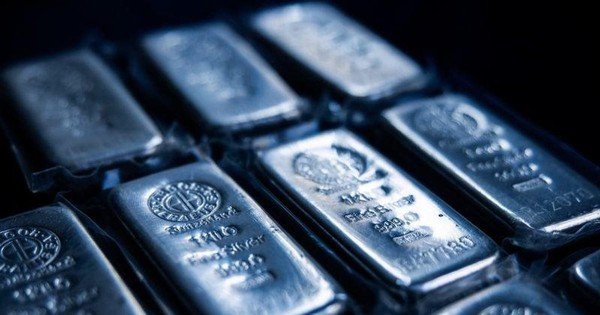 quy-bac-lon-nhat-the-gioi-bat-ngo-mua-hon-300-tan-trong-1-ngay