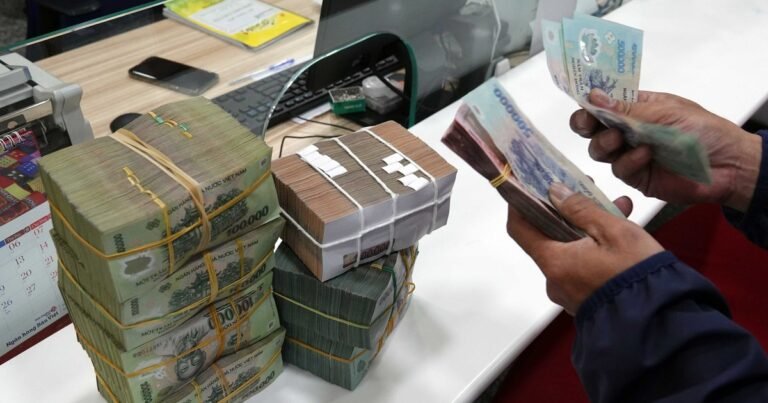 lai-suat-tiet-kiem-cho-khach-hang-vip-len-den-9%/nam