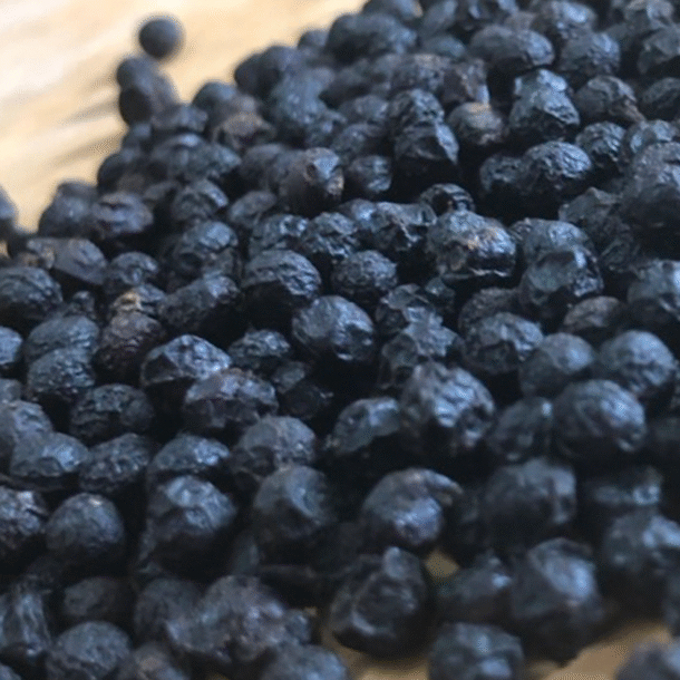 thai-lan-bat-ngo-chi-tien-gap-4-lan-mua-hon-1.200-tan-‘vang-den’-cua-viet-nam