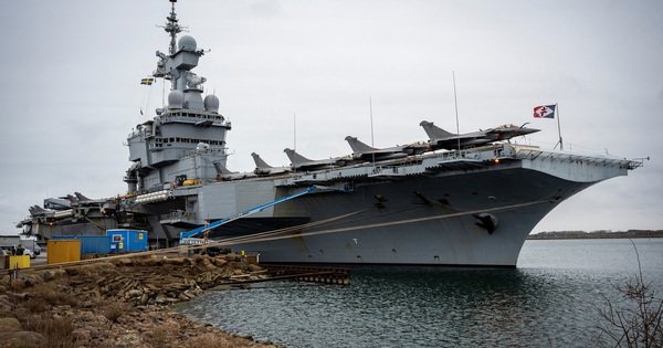 thuy-dien-doi-ph&oacute;-drone-'nghi-cua-nga'-gan-t&agrave;u-s&acirc;n-bay-ph&aacute;p