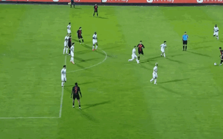 video:-hau-ve-ninh-binh-‘na-dai-bac’-chay-luoi-thep-xanh-nam-dinh