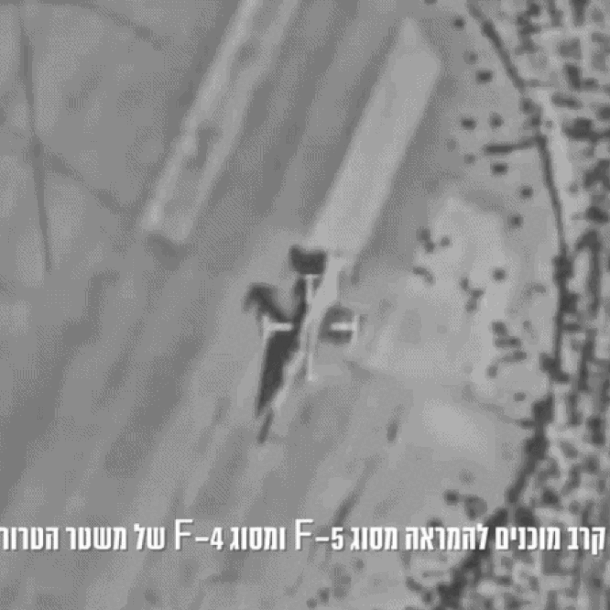 israel-cong-bo-video-pha-huy-2-chien-dau-co-iran