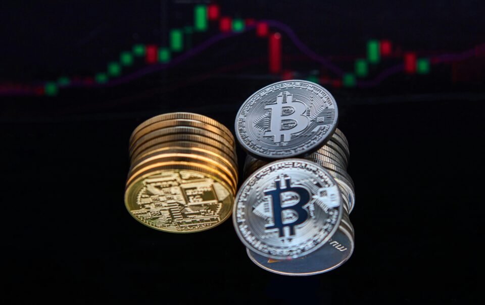 bitcoin’s-turbulent-ride:-how-btc’s-price-has-fared-with-escalating-mid-east-conflicts