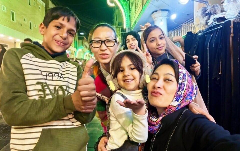 du-khach-viet-mong-hoa-binh-cho-trung-dong