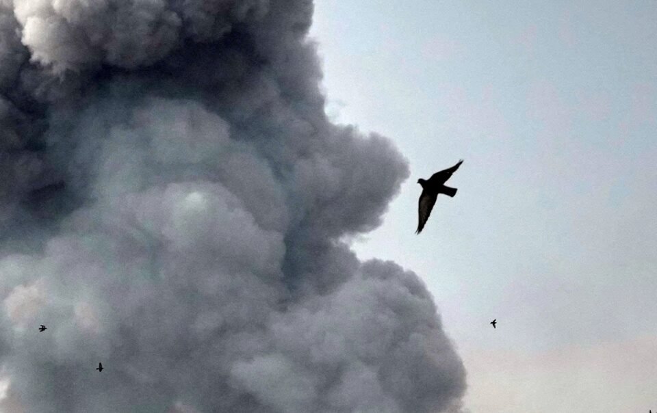 chien-su-tai-trung-dong:-kinh-te-toan-cau-rung-chuyen