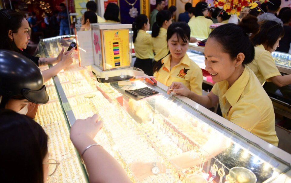 uob-nang-du-bao-gia-vang-len-6.000-usd/ounce-vao-quy-1-2027