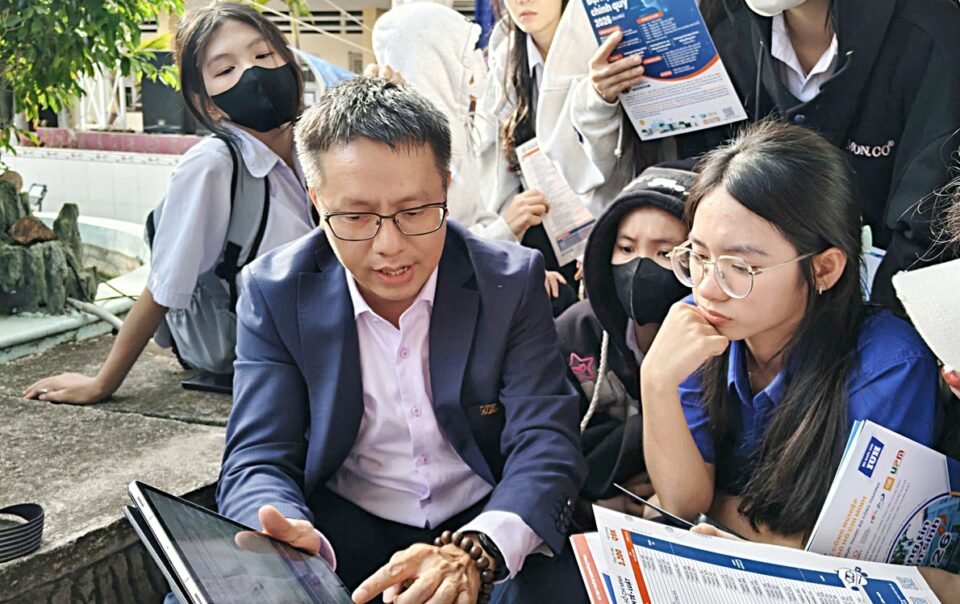 muon-xet-dai-hoc-diem-phai-tu-15