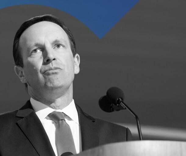 senator-flags-white-house-‘corruption’-concerns-over-iran-war-predictions-markets