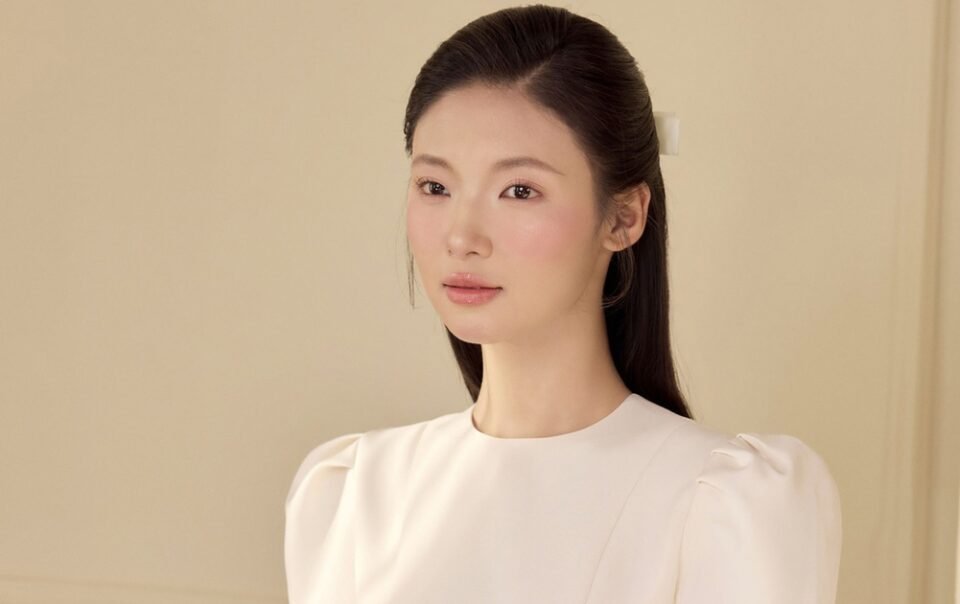 bang-mau-tuoi-sang-chiem-linh-xu-huong-thoi-trang