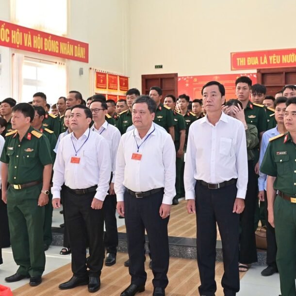 bau-cu-quoc-hoi:-la-phieu-dau-tien-tai-khanh-hoa