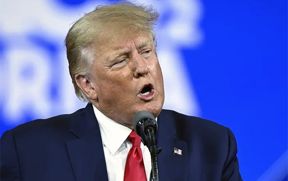 ong-trump-keu-goi-iran-dau-hang,-tehran-noi-san-sang-doi-pho-my-tan-cong-tren-bo