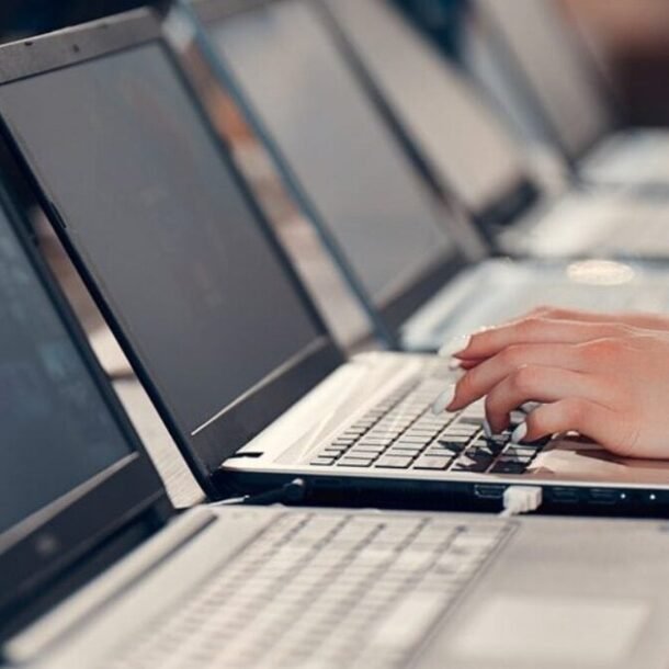 ly-do-khong-nen-chan-chu-neu-dinh-mua-laptop-o-thoi-diem-hien-tai