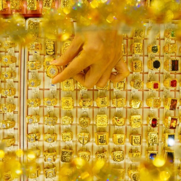 gia-vang-hom-nay-9/3/2026-lao-doc,-vang-mieng-sjc-giam-toi-2,5-trieu-dong/luong