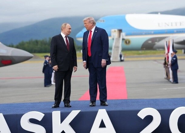 ong-trump-dien-dam-voi-ong-putin,-du-doan-xung-dot-iran-se-som-ket-thuc