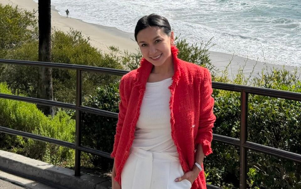 ai-nu-nghe-si-cai-luong-minh-phung-dinh-dam-mot-thoi-gio-ra-sao?