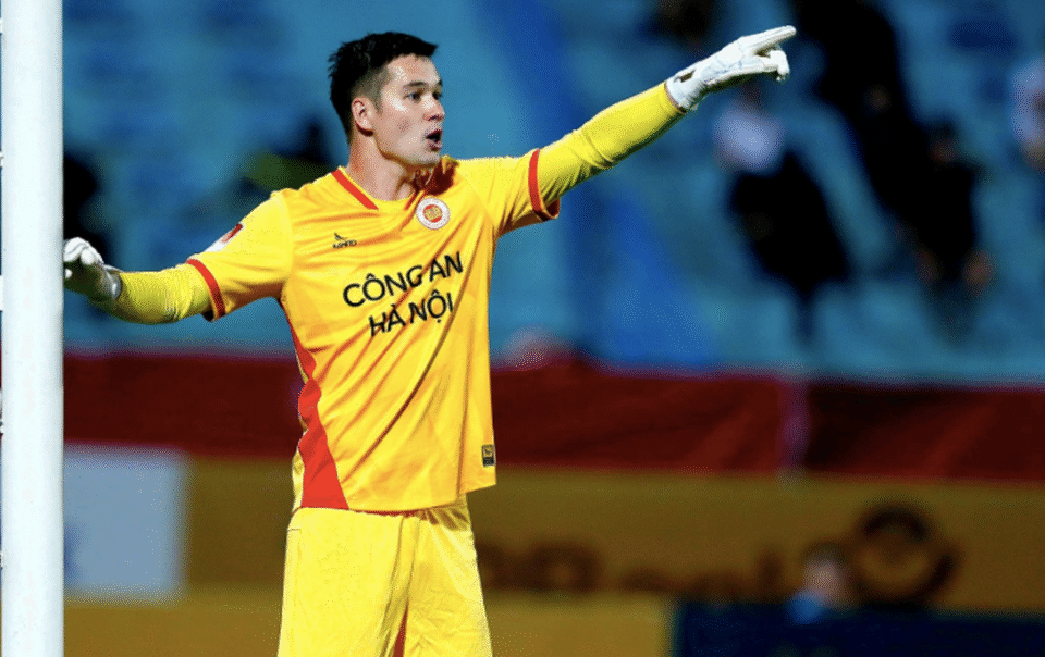 hlv-kim-sang-sik-giai-bai-toan-kho-thu-mon-doi-tuyen-viet-nam:-ai-tang-diem,-ai-mat-diem?