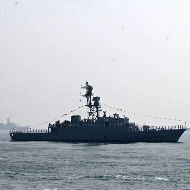 nhung-ngay-cuoi-cua-chien-ham-iran-truoc-khi-bi-tau-ngam-my-danh-chim