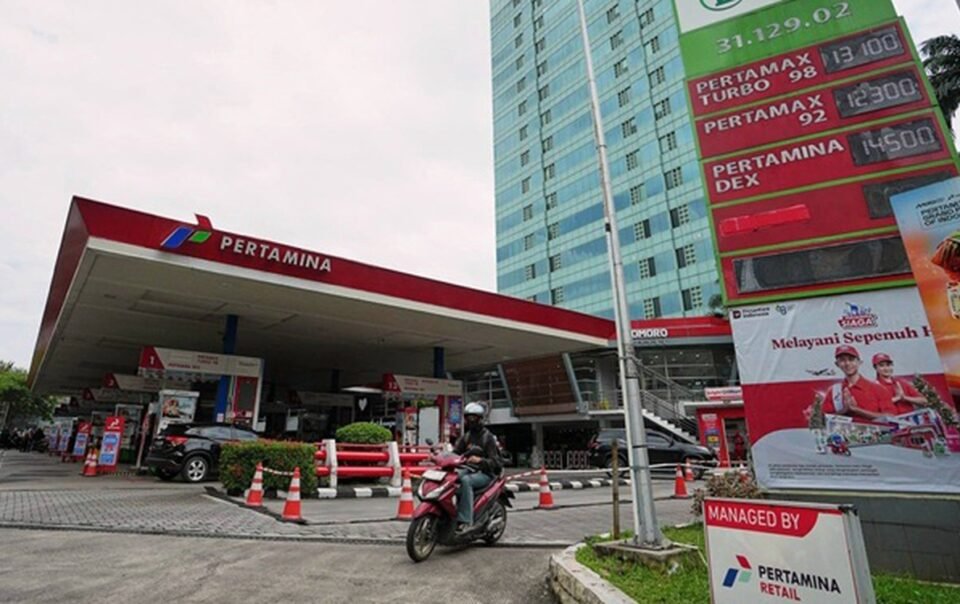 the-gioi-xoay-xo-trong-cuoc-khung-hoang-nang-luong