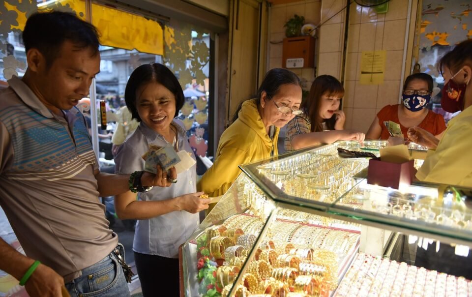 gia-vang,-bac-hoi-phuc-manh