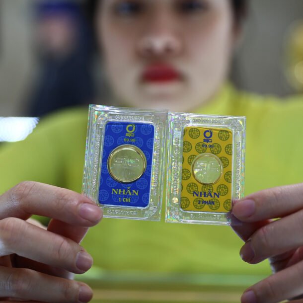 gia-vang-chung-lai-khi-nha-dau-tu-chuyen-sang-giu-usd