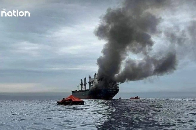 iran-ra-dieu-kien-de-tau-thuyen-co-the-di-qua-eo-bien-hormuz