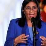 chuyen-c&ocirc;ng-du-nuoc-ngo&agrave;i-dau-ti&ecirc;n-cua-tong-thong-l&acirc;m-thoi-venezuela-bat-ngo-bi-huy