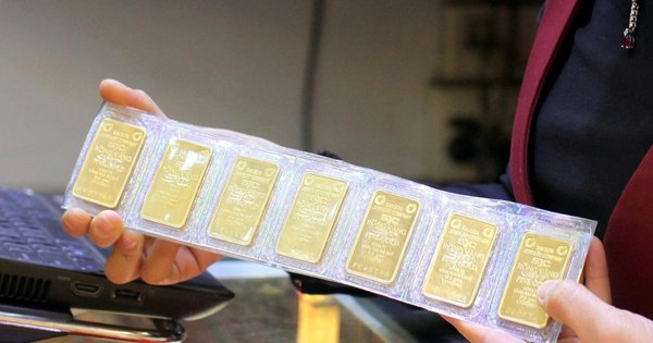 gi&aacute;-v&agrave;ng,-gi&aacute;-bac-tiep-tuc-giam