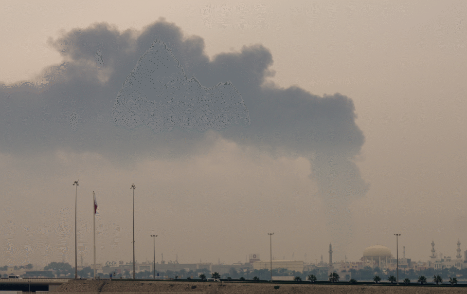 iran-doa-‘dot-chay-toan-bo-ha-tang-dau-khi’-o-trung-dong