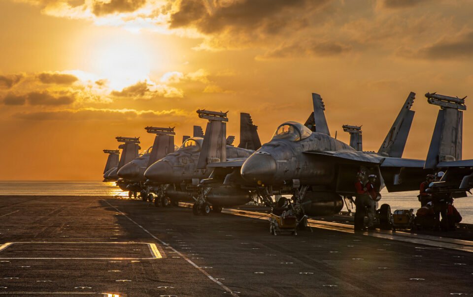 hon-250-to-chuc-my-keu-goi-quoc-hoi-khong-rot-them-tien-cho-cuoc-chien-iran