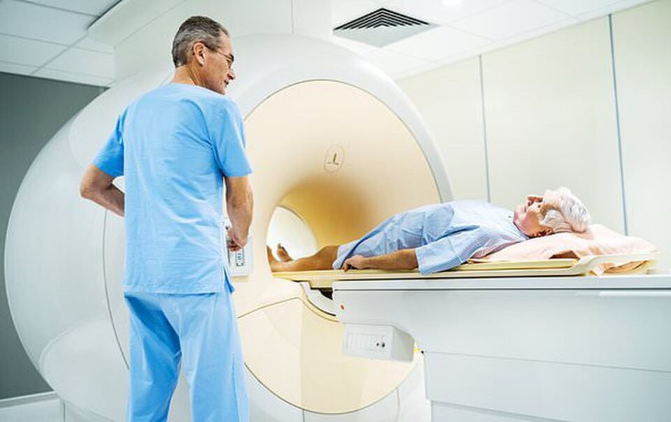 chuyen-gia-quoc-te-khuyen-nam-tu-tren-50-tuoi-nen-chup-mri-nhanh-phat-hien-som-ung-thu