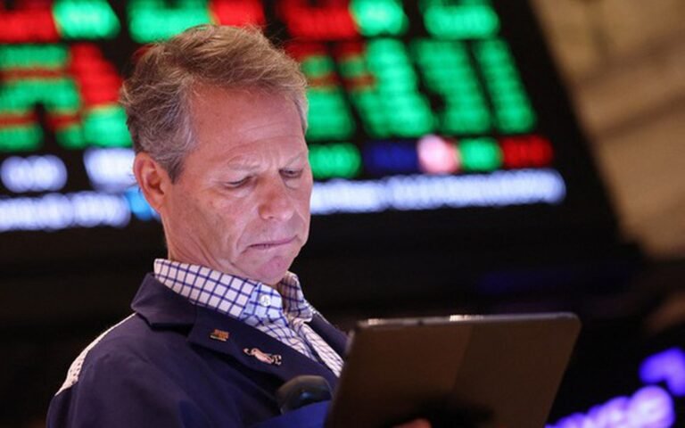 doc-nhanh-16-3:-bat-ngo-voi-gia-dau;-chung-khoan-ra-sao-voi-dien-bien-moi-o-trung-dong