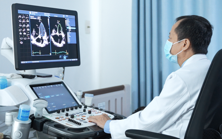 tin-tuc-sang-16-3:-90-benh-can-sang-loc,-chan-doan,-dieu-tri-som;-bat-vu-chuyen-800g-vang-lau