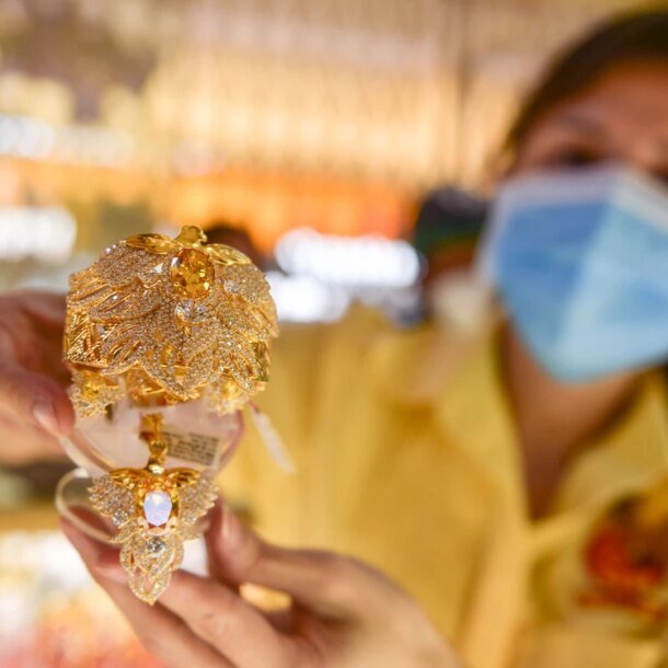 gia-vang-da-giam-manh-so-voi-dinh,-gioi-chuyen-gia-nhan-dinh-gi?