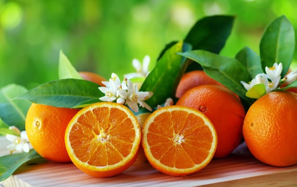 another-bitcoin-buy-coming?-saylor-sparks-speculation-with-‘orange-dots’-post