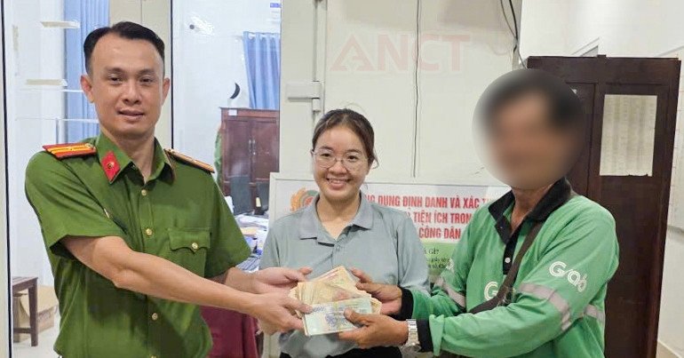 cong-an-trich-xuat-camera,-tim-lai-131-trieu-dong-cho-co-gai-danh-roi-tren-duong