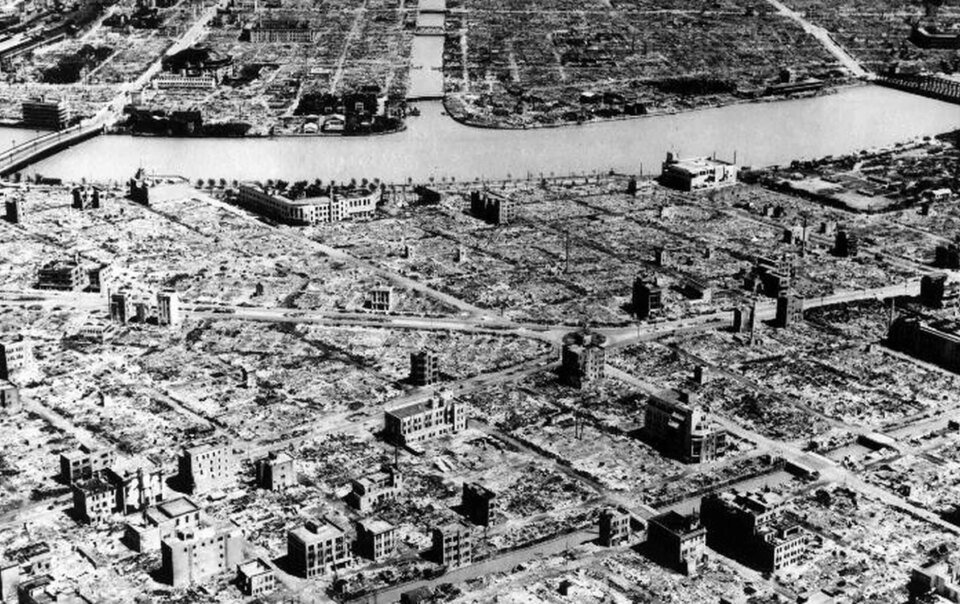 nem-bom:-lich-su-ac-mong-cua-chien-tranh-–-ky-8:-don-thu-bom-my-trut-xuong-nhat-ban