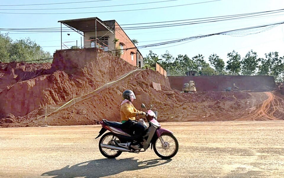 vu-ha-cot-nen-o-dong-nai:-dan-mong-den-bu-thoa-dang